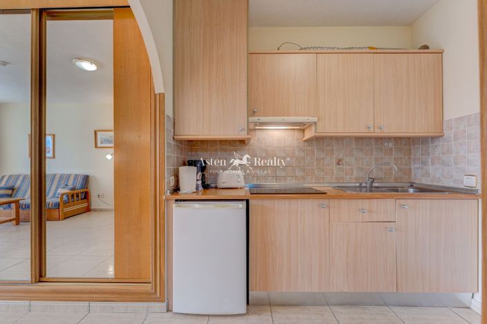 Image No.49-Propriété de 50 chambres à vendre à Arona