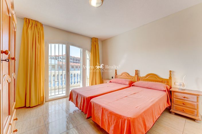 Image No.52-Propriété de 50 chambres à vendre à Arona