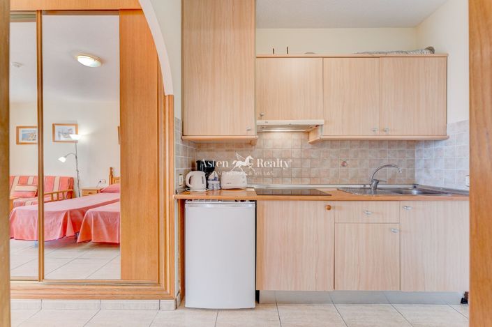 Image No.68-Propriété de 50 chambres à vendre à Arona