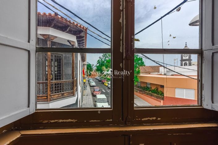 Image No.31-5 Bed House for sale