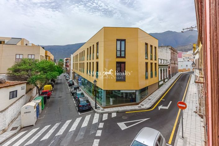 Image No.49-5 Bed House for sale