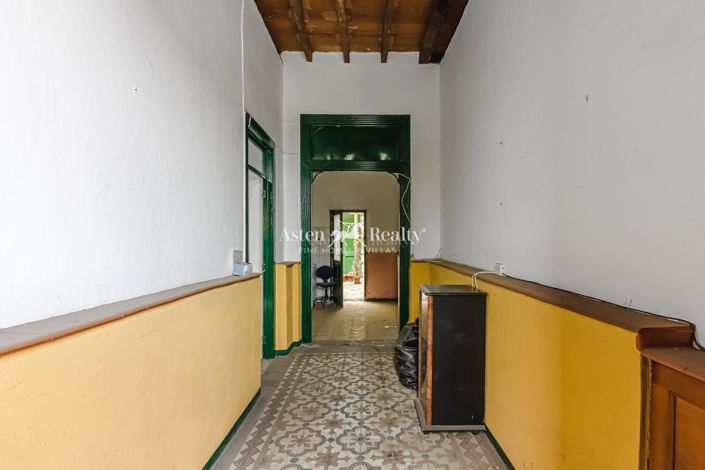 Image No.50-5 Bed House for sale