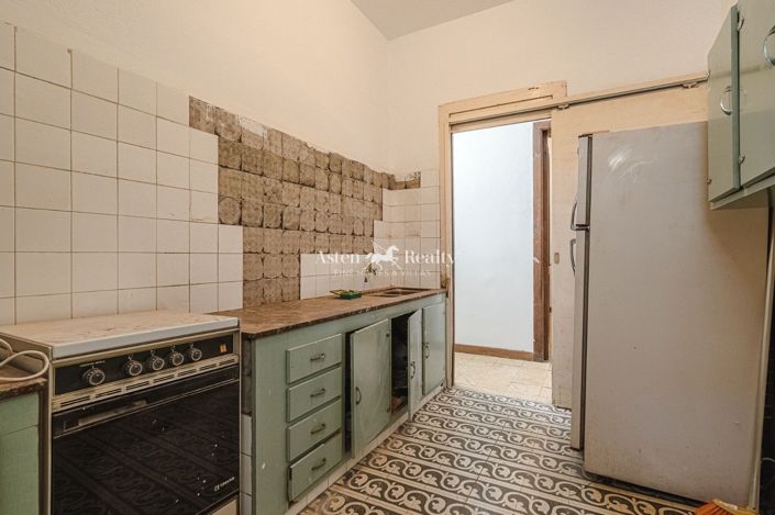 Image No.19-7 Bed House for sale