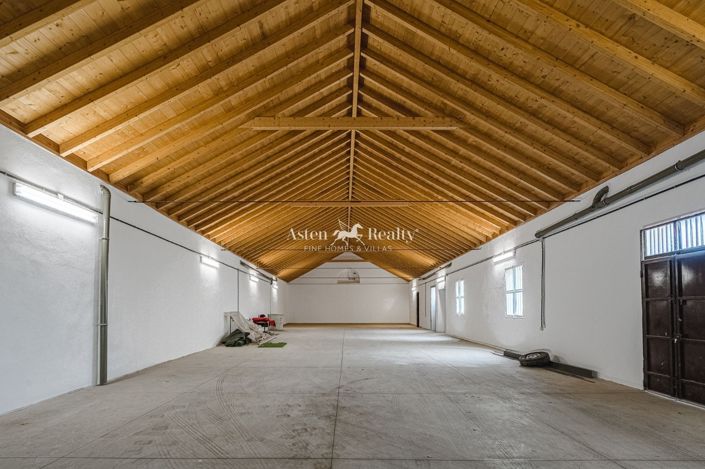 Image No.27-7 Bed House for sale