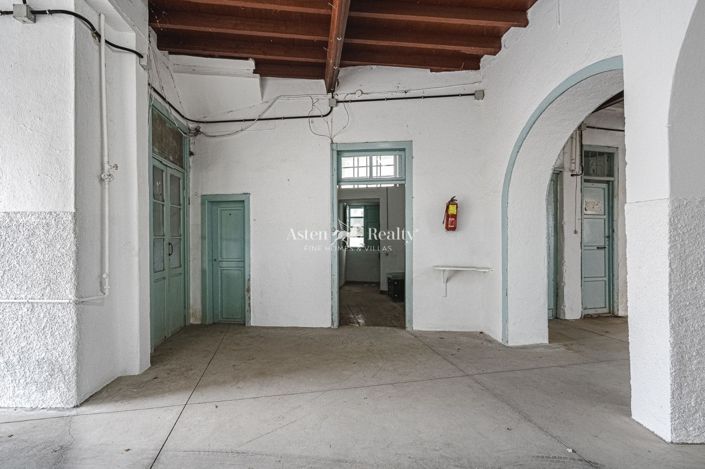 Image No.29-7 Bed House for sale