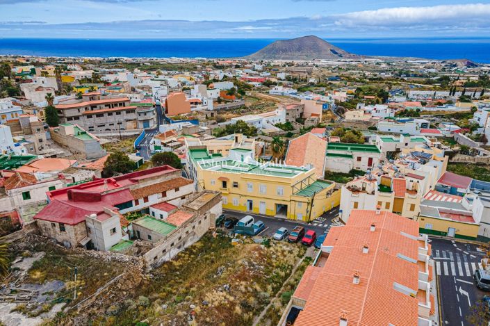 Image No.37-7 Bed House for sale