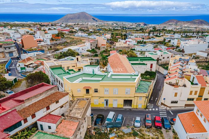 Image No.45-7 Bed House for sale