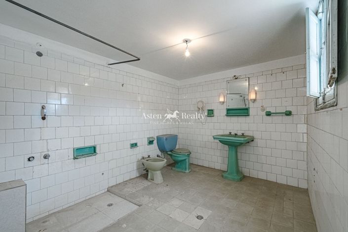 Image No.6-7 Bed House for sale