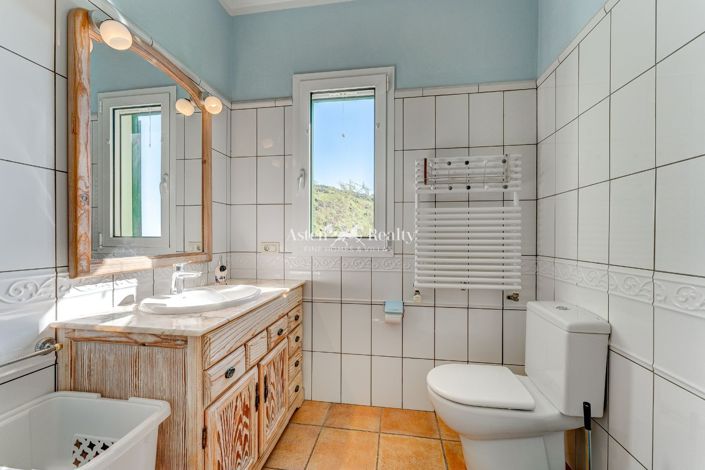 Image No.21-3 Bed Villa for sale