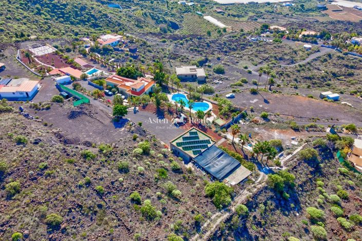 Image No.58-3 Bed Villa for sale