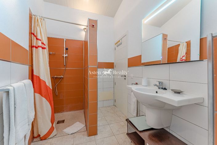 Image No.38-Villa de 9 chambres à vendre à Alcala