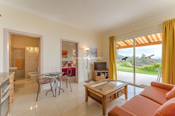 Image No.38-Villa de 15 chambres à vendre à Guia de Isora