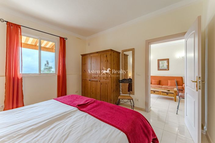 Image No.41-Villa de 15 chambres à vendre à Guia de Isora