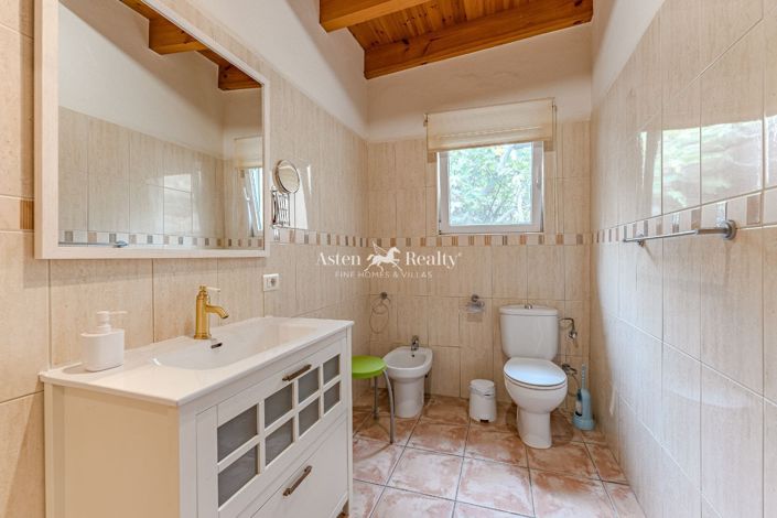 Image No.45-Villa de 15 chambres à vendre à Guia de Isora