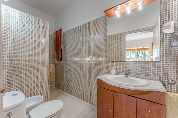 Image No.50-Villa de 15 chambres à vendre à Guia de Isora