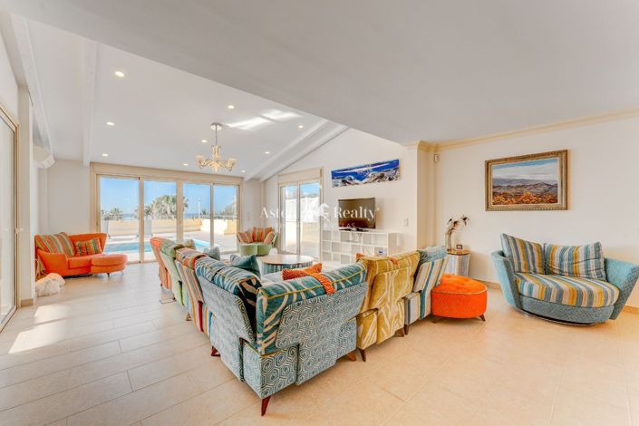 Image No.13-4 Bed Villa for sale