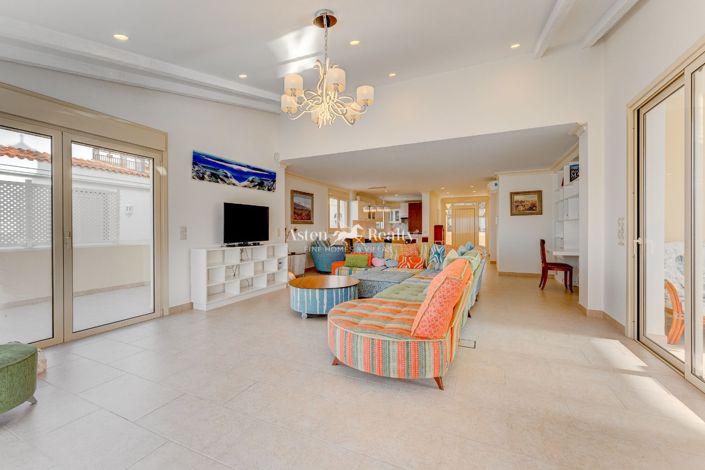 Image No.17-4 Bed Villa for sale