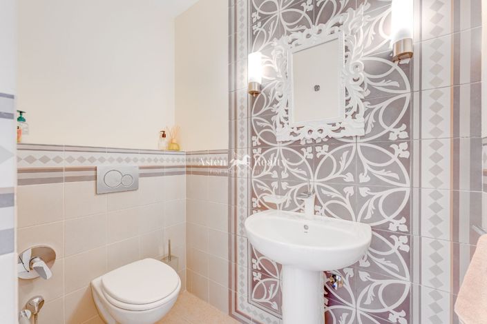 Image No.34-4 Bed Villa for sale