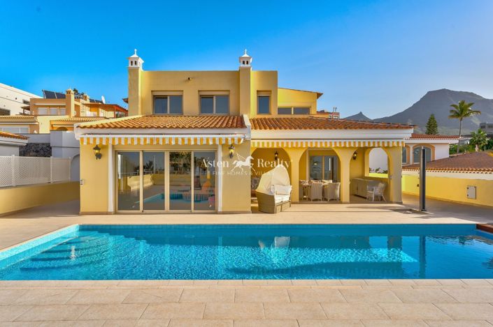 Image No.4-4 Bed Villa for sale