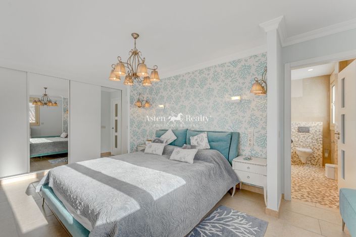 Image No.41-4 Bed Villa for sale