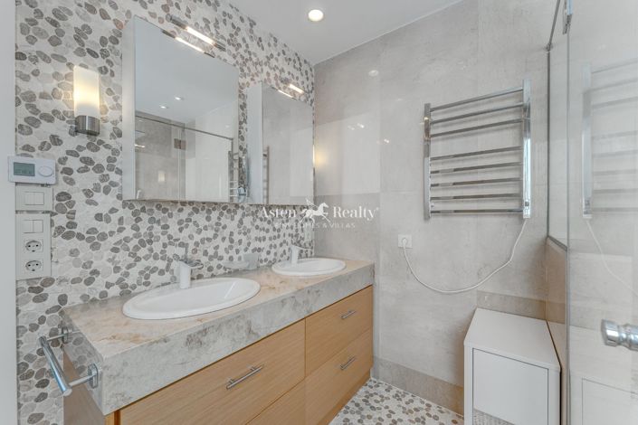 Image No.44-4 Bed Villa for sale