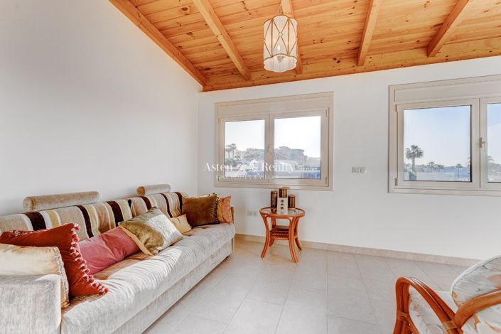 Image No.50-4 Bed Villa for sale