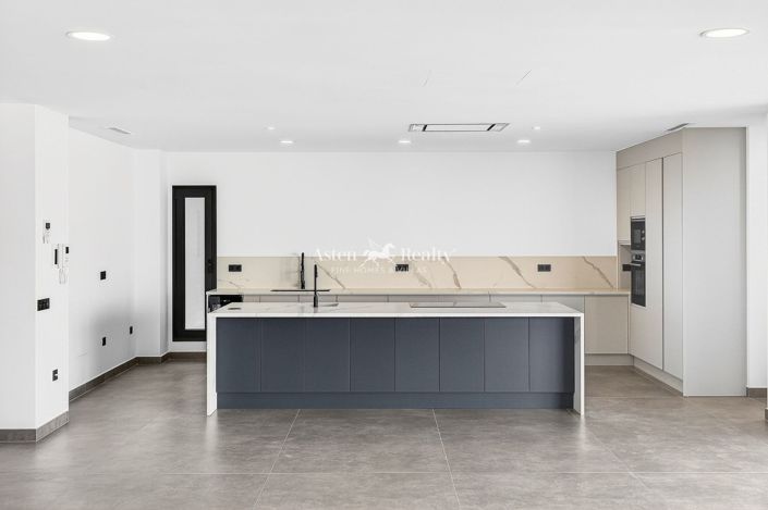 Image No.16-4 Bed Villa for sale