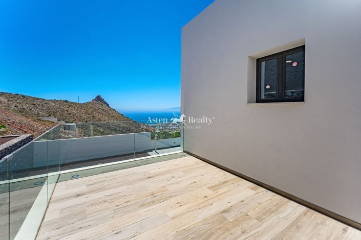 Image No.37-4 Bed Villa for sale