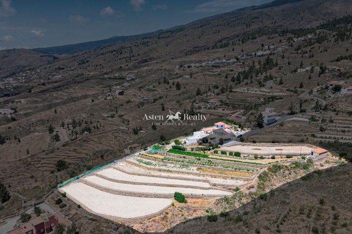 Image No.49-6 Bed House for sale