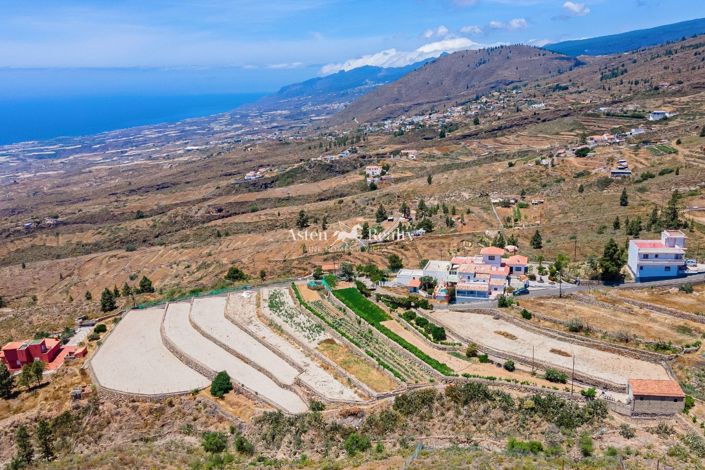 Image No.51-6 Bed House for sale