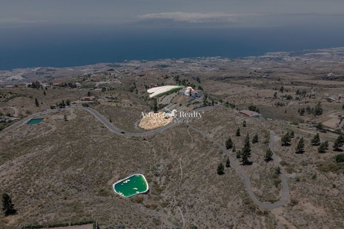 Image No.53-6 Bed House for sale