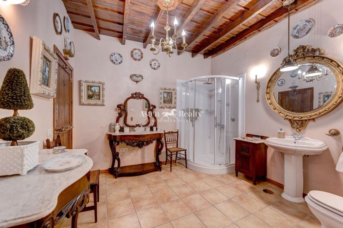 Image No.14-6 Bed House for sale