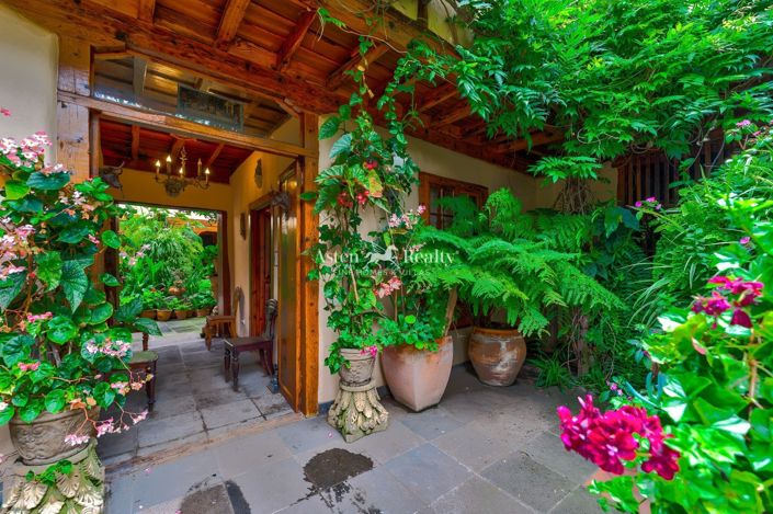 Image No.16-6 Bed House for sale