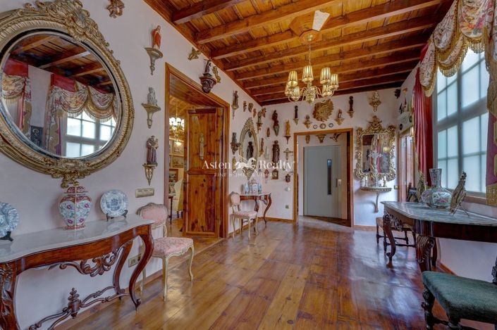 Image No.24-6 Bed House for sale