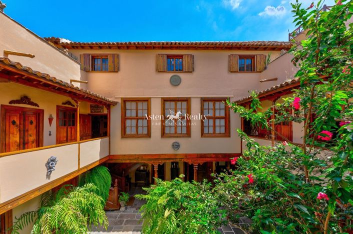 Image No.57-6 Bed House for sale
