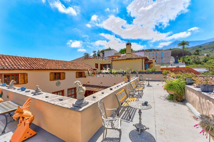 Image No.60-6 Bed House for sale