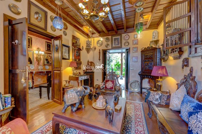 Image No.7-6 Bed House for sale