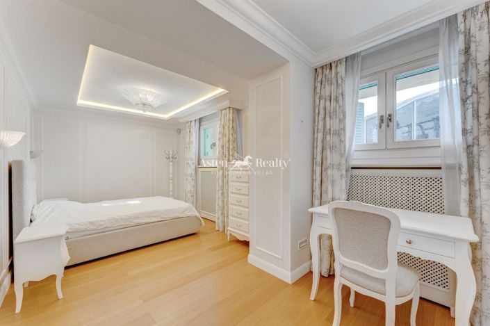 Image No.65-7 Bed Villa for sale