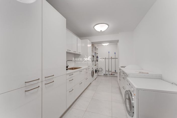 Image No.67-7 Bed Villa for sale