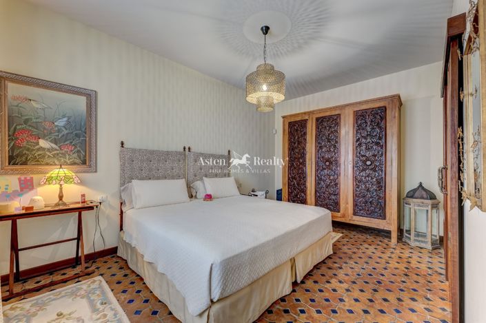 Image No.14-4 Bed Villa for sale