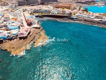 4 Bed Villa for sale