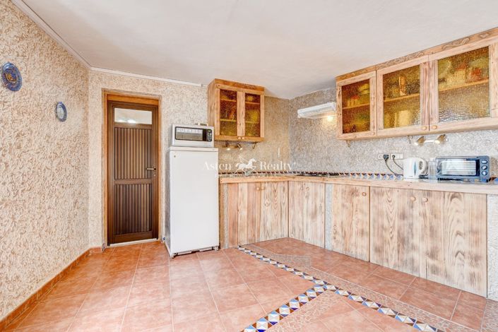 Image No.3-3 Bed House for sale