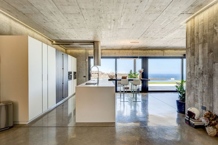 Image No.11-4 Bed Villa for sale