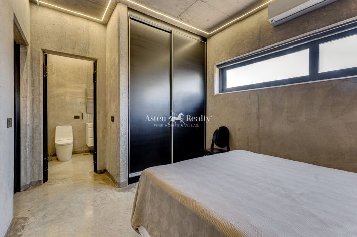 Image No.24-4 Bed Villa for sale