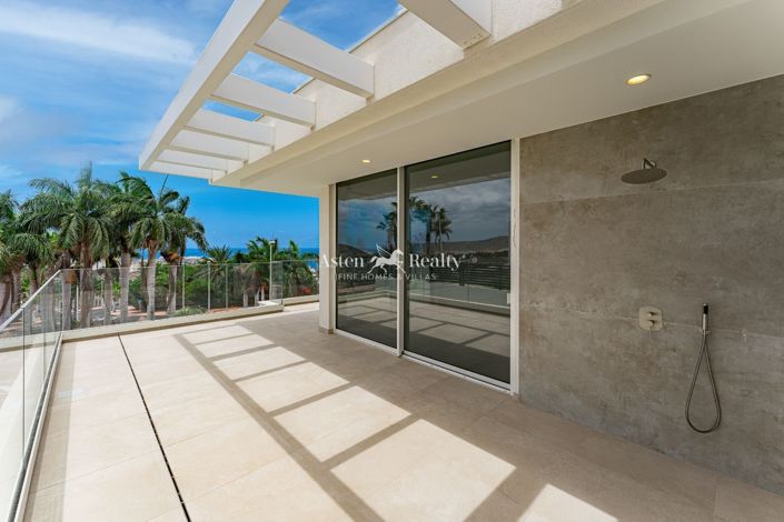 Image No.12-3 Bed Villa for sale