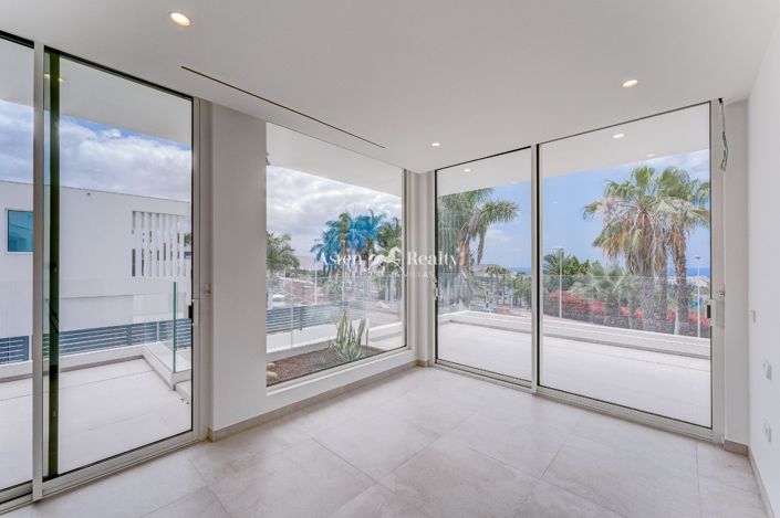 Image No.21-3 Bed Villa for sale