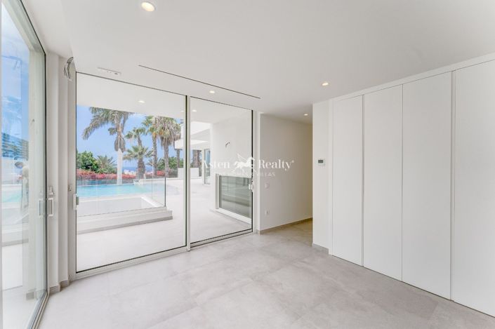 Image No.25-3 Bed Villa for sale