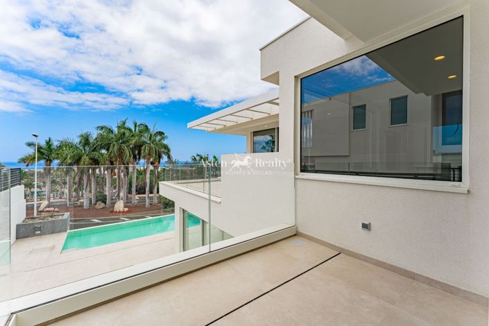 Image No.32-3 Bed Villa for sale