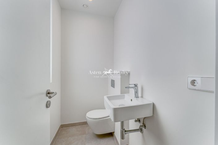 Image No.37-3 Bed Villa for sale