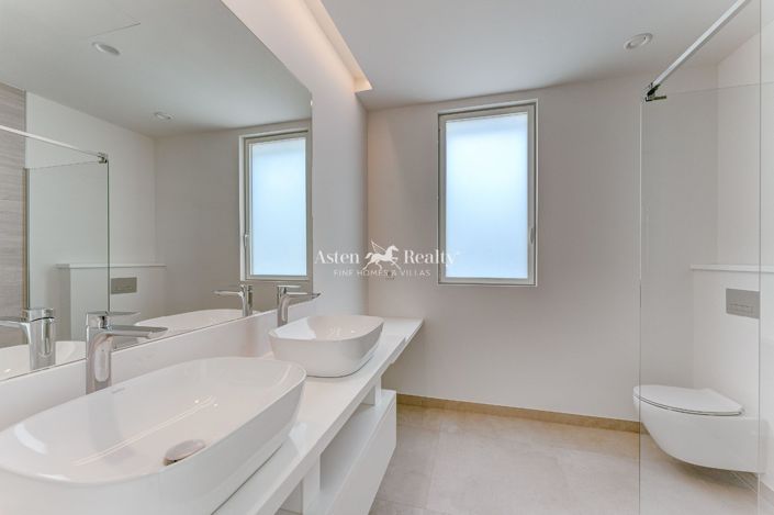 Image No.42-3 Bed Villa for sale